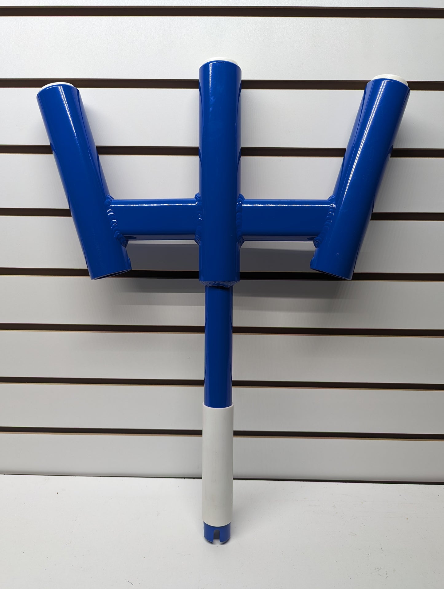 triple trident holder