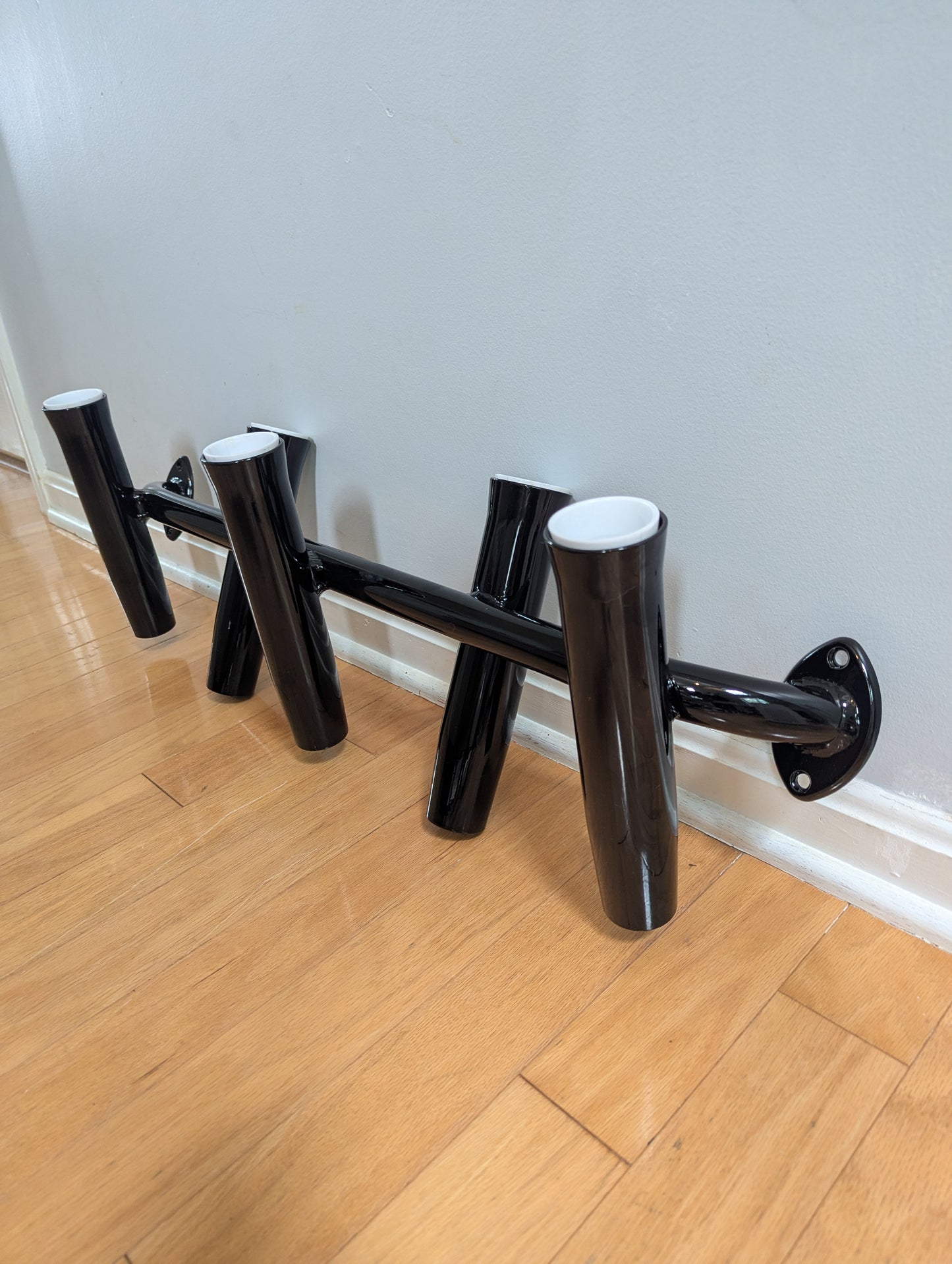 Offshore fishing rod rack